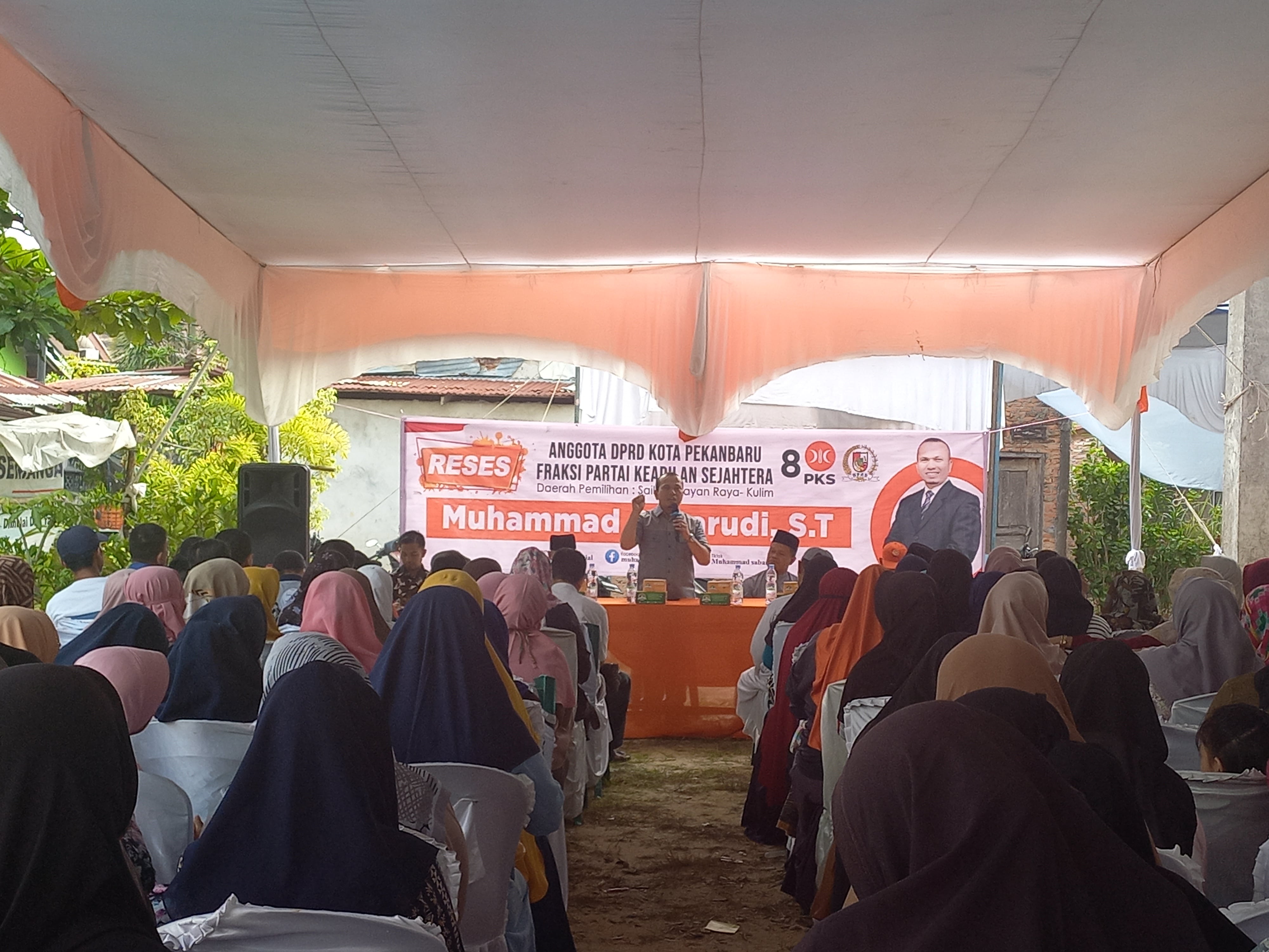 Suasana reses Ketua DPRD Kota Pekanbaru M Sabarudi