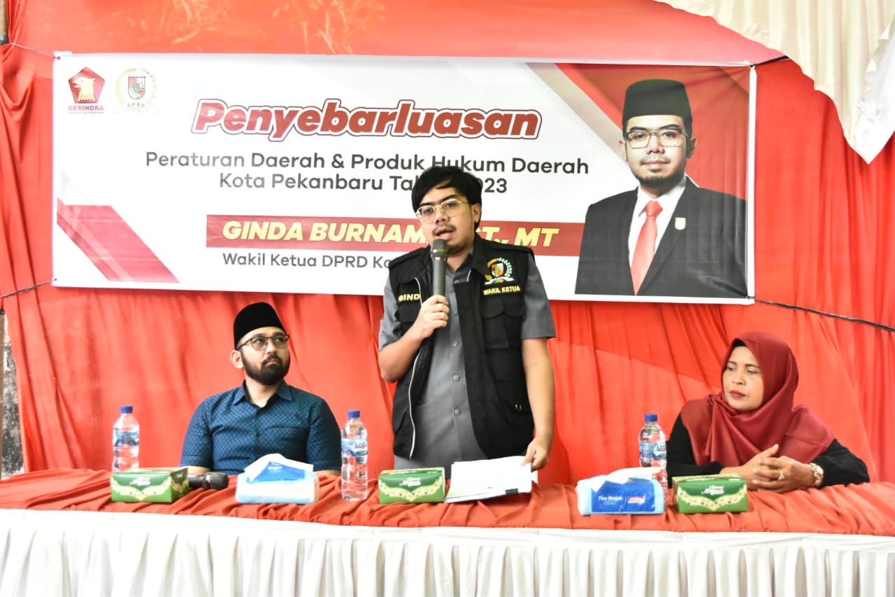 Wakil Ketua DPRD Kota Pekanbaru Ginda Burnama MT saat memaparkan terkait Perda kota Pekanbaru