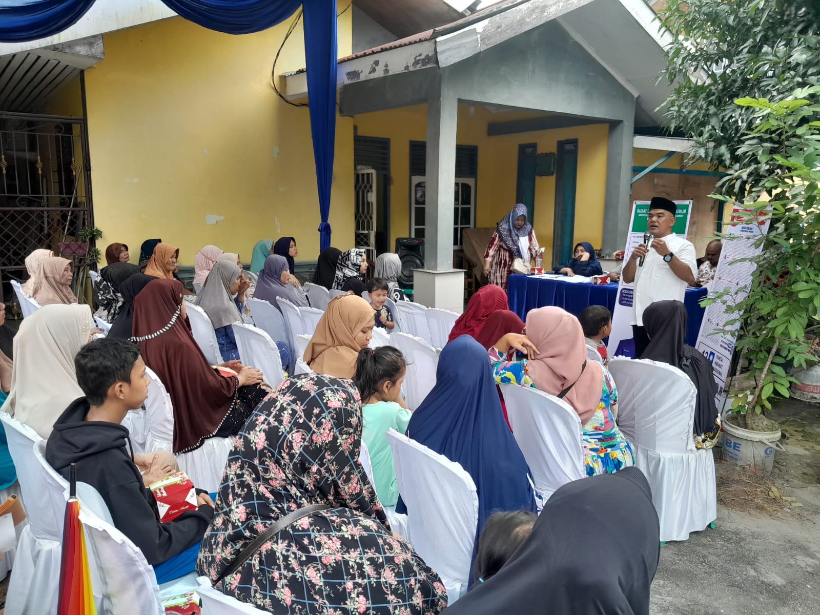Anggota DPRD Kota Pekanbaru Doni Saputra MH saat menjemput aspirasi warga
