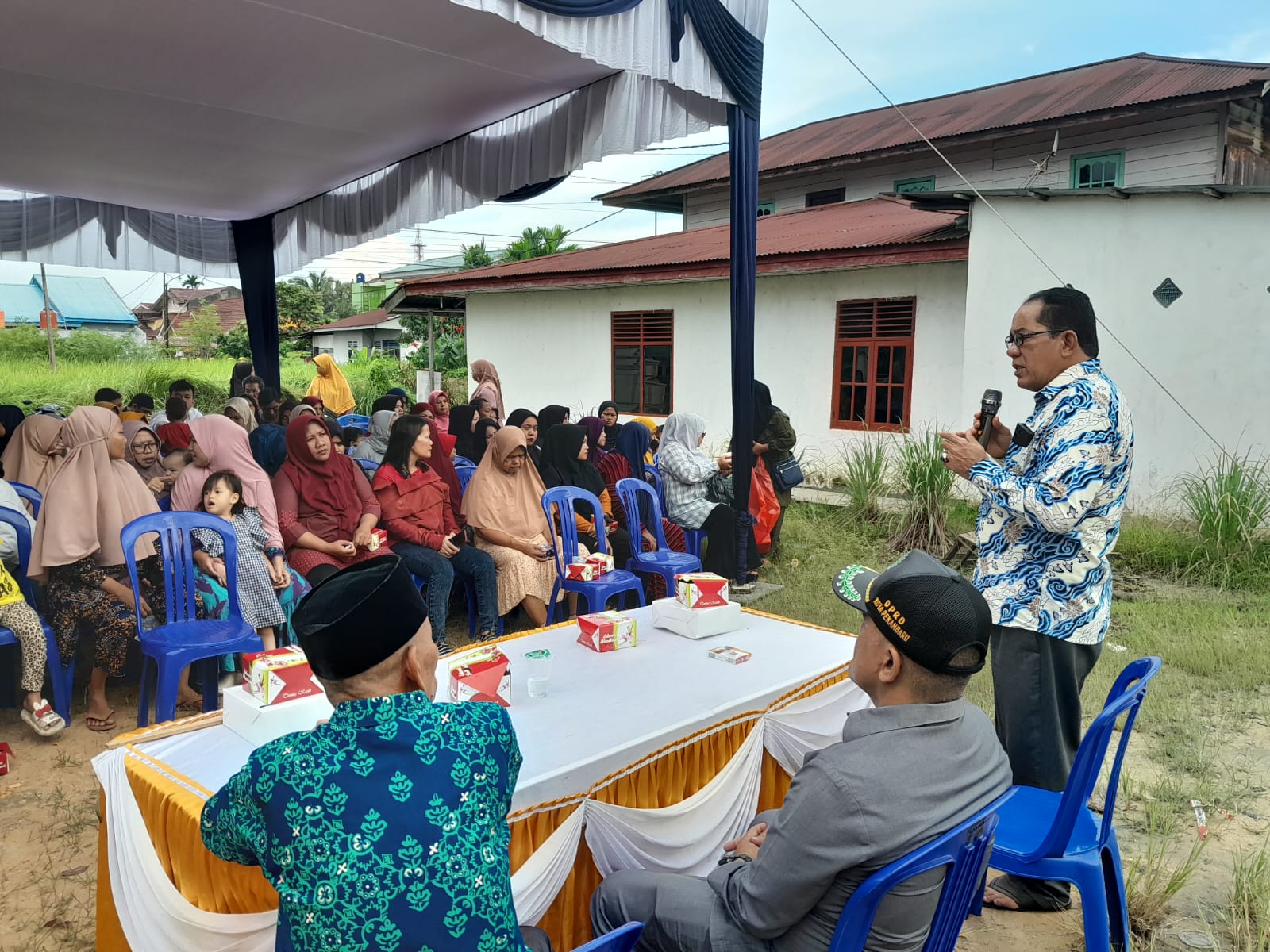 Suasana reses Anggota DPRD Kota Pekanbaru Doni Saputra MH